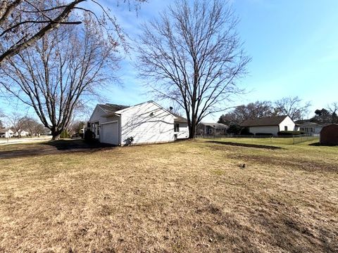 Tiny photo for 346 Danbury Drive, Naperville, IL 60565 (MLS # 12591985)