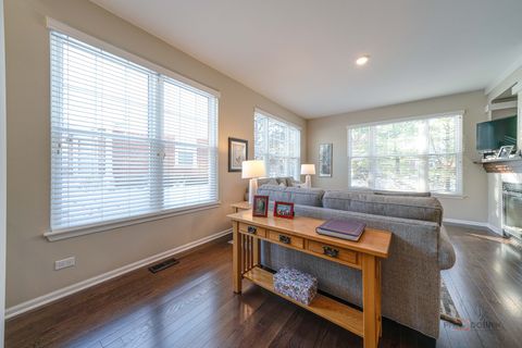 Tiny photo for 439 Pine Lake Circle, Vernon Hills, IL 60061 (MLS # 12528501)