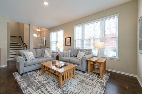 Tiny photo for 439 Pine Lake Circle, Vernon Hills, IL 60061 (MLS # 12528501)