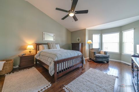 Tiny photo for 439 Pine Lake Circle, Vernon Hills, IL 60061 (MLS # 12528501)