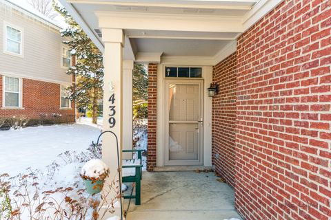 Tiny photo for 439 Pine Lake Circle, Vernon Hills, IL 60061 (MLS # 12528501)