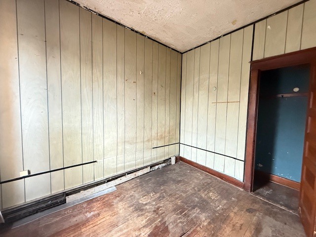 758 S Kedvale Avenue