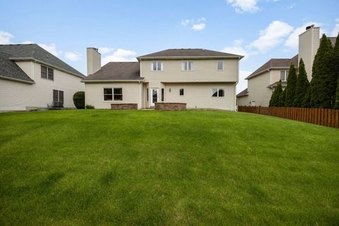 Tiny photo for 852 Sunrise Drive, South Elgin, IL 60177 (MLS # 12631780)