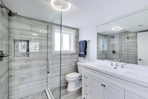 Tiny photo for 1605 W Lexington Drive, Arlington Heights, IL 60004 (MLS # 12615098)