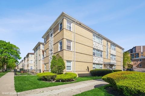 8610 W Summerdale Avenue 3N Chicago IL 60656