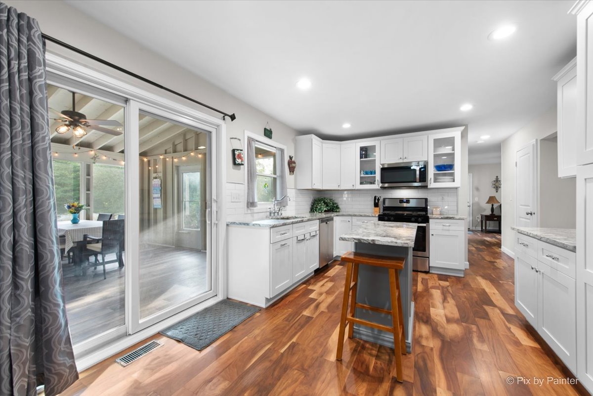 15080 Hiawatha Lane