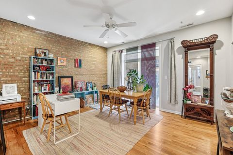 Tiny photo for 1639 W Farwell Avenue #1, Chicago, IL 60626 (MLS # 12613380)