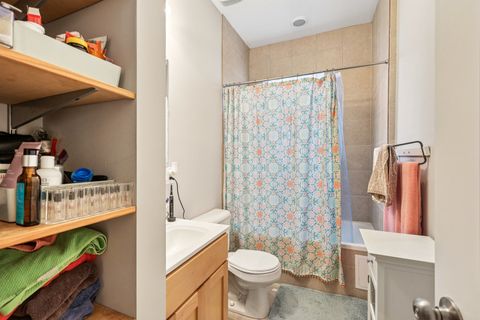 Tiny photo for 1639 W Farwell Avenue #1, Chicago, IL 60626 (MLS # 12613380)