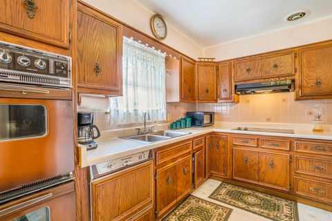 Tiny photo for 10610 Essex Street, Westchester, IL 60154 (MLS # 12431494)