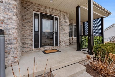 Tiny photo for 5101 Londonderry Road, Bloomington, IL 61704 (MLS # 12504225)