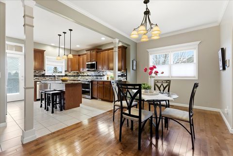 Tiny photo for 5101 Londonderry Road, Bloomington, IL 61704 (MLS # 12504225)