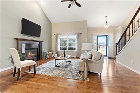 Tiny photo for 5101 Londonderry Road, Bloomington, IL 61704 (MLS # 12504225)