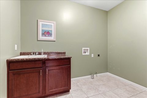 Tiny photo for 5101 Londonderry Road, Bloomington, IL 61704 (MLS # 12504225)