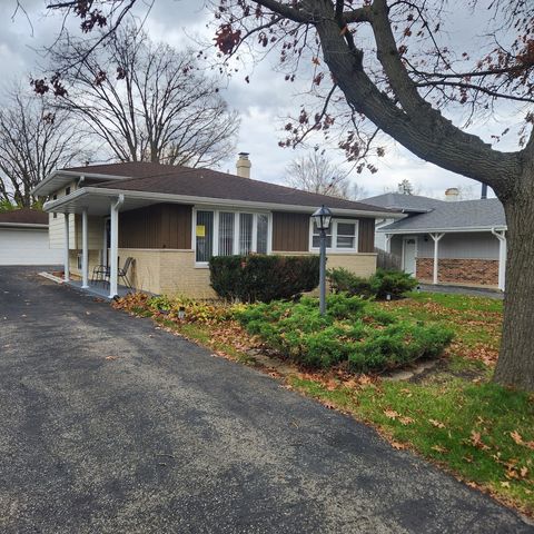 A home in Clarendon Hills