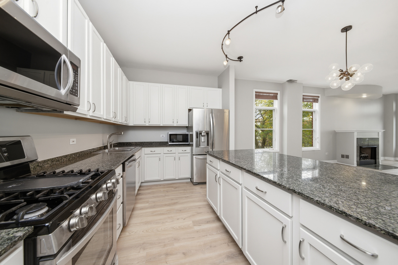 333 N Jefferson Street 201