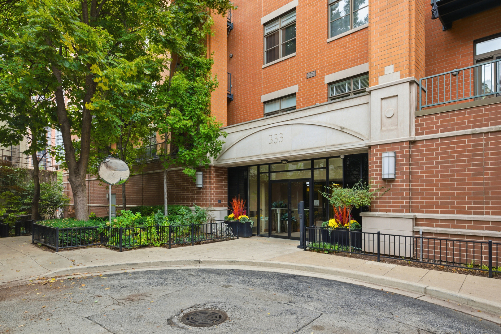 333 N Jefferson Street 201