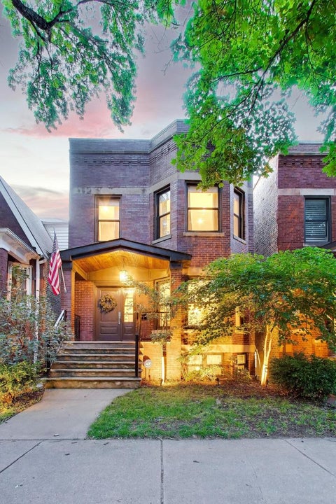 Tiny photo for 2136 W Waveland Avenue, Chicago, IL 60618 (MLS # 12717473)