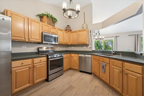 Tiny photo for 2571 Stanton Circle, Lake In The Hills, IL 60156 (MLS # 12471872)
