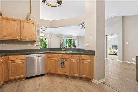 Tiny photo for 2571 Stanton Circle, Lake In The Hills, IL 60156 (MLS # 12471872)