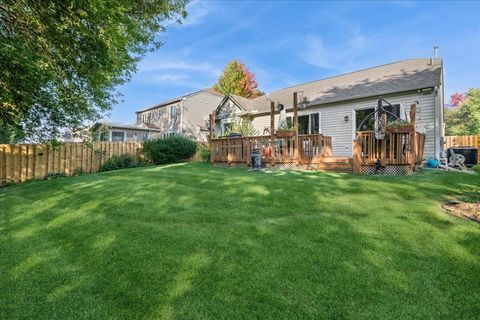 Tiny photo for 2571 Stanton Circle, Lake In The Hills, IL 60156 (MLS # 12471872)