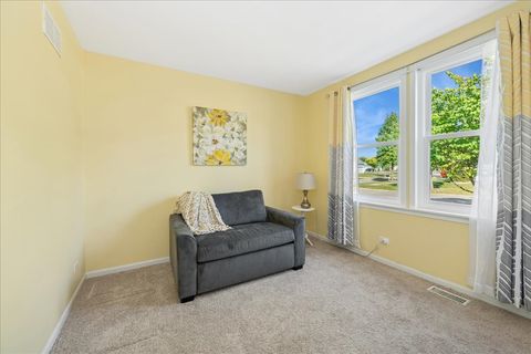 Tiny photo for 2571 Stanton Circle, Lake In The Hills, IL 60156 (MLS # 12471872)