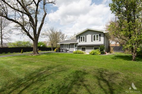 Tiny photo for 15529 129th Street, Lemont, IL 60439 (MLS # 12628364)