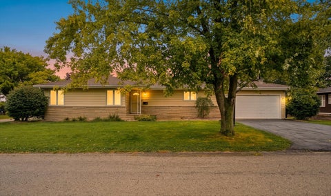 Photo of 702 Wilson Avenue, Hoopeston, IL 60942 (MLS # 12757202)