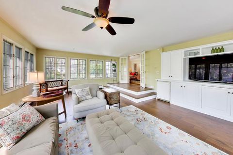 Tiny photo for 625 E Center Avenue, Lake Bluff, IL 60044 (MLS # 12628144)