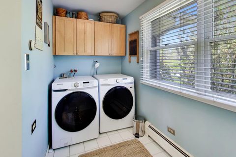 Tiny photo for 625 E Center Avenue, Lake Bluff, IL 60044 (MLS # 12628144)