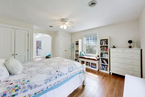 Tiny photo for 625 E Center Avenue, Lake Bluff, IL 60044 (MLS # 12628144)