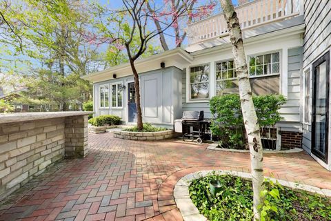 Tiny photo for 625 E Center Avenue, Lake Bluff, IL 60044 (MLS # 12628144)