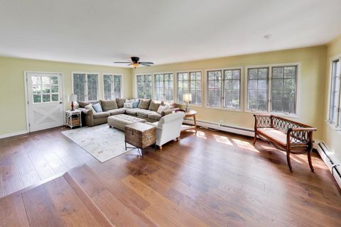 Tiny photo for 625 E Center Avenue, Lake Bluff, IL 60044 (MLS # 12628144)