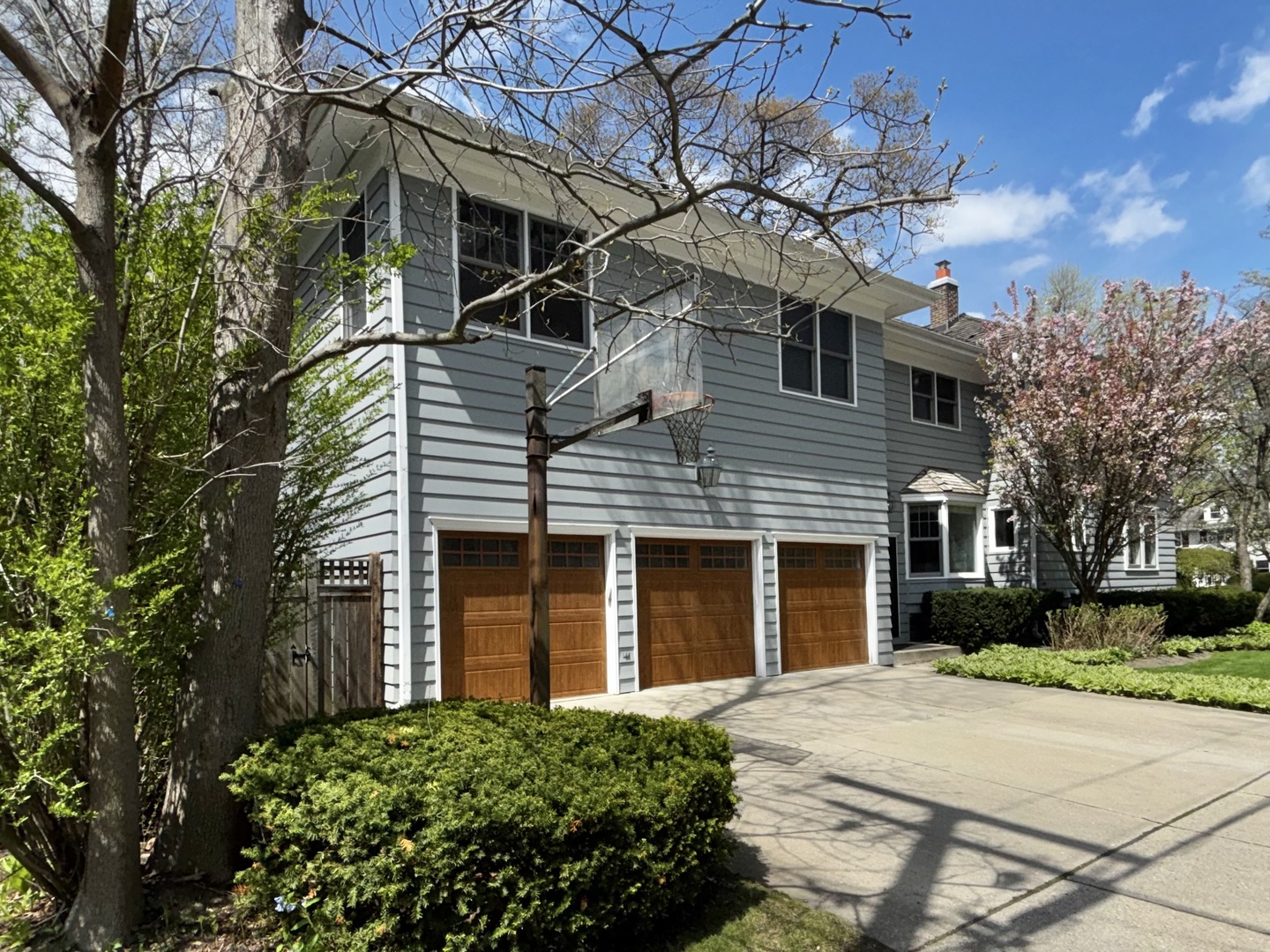 625 E Center Avenue