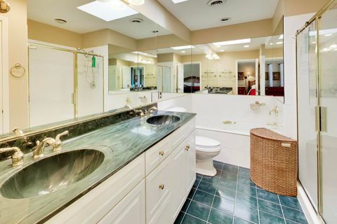 Tiny photo for 625 E Center Avenue, Lake Bluff, IL 60044 (MLS # 12628144)