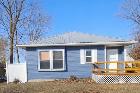 Photo of 625 N 12th Street, Mt Vernon, IL 62864 (MLS # 100000659)