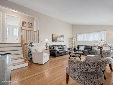 Tiny photo for 10833 Claridge Avenue, Westchester, IL 60154 (MLS # 12650454)