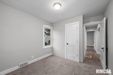 Tiny photo for 2519 29 1/2 Street, Rock Island, IL 61201 (MLS # 12577779)