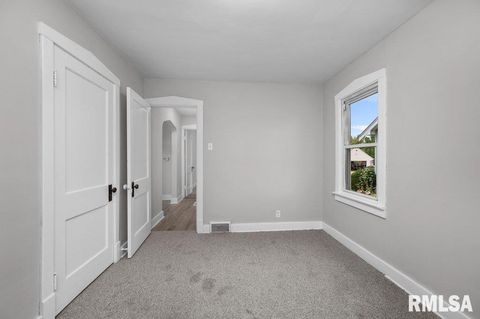 Tiny photo for 2519 29 1/2 Street, Rock Island, IL 61201 (MLS # 12577779)