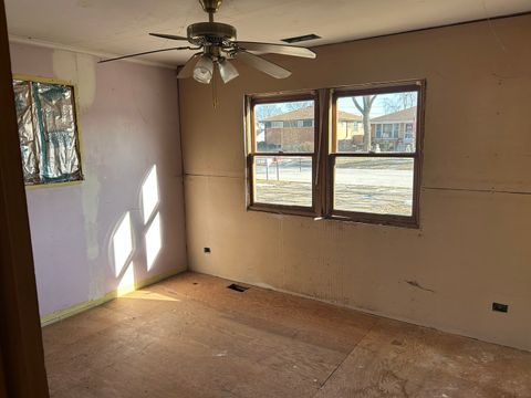 Tiny photo for 9606 S Natoma Avenue, Oak Lawn, IL 60453 (MLS # 12555280)