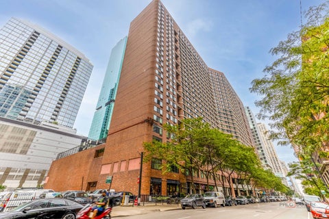 Photo of 211 E Ohio Street #2015, Chicago, IL 60611 (MLS # 12749534)