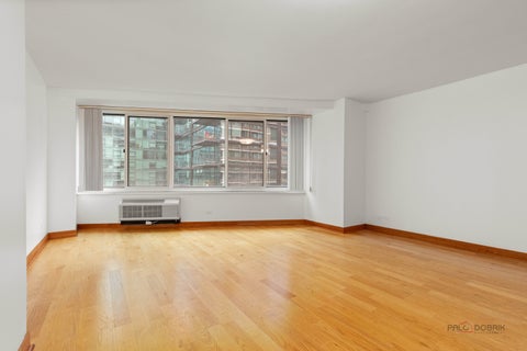 Tiny photo for 211 E Ohio Street #2015, Chicago, IL 60611 (MLS # 12749534)
