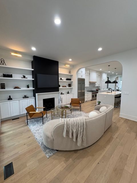 Tiny photo for 1941 N Sawyer Avenue, Chicago, IL 60647 (MLS # 12581852)