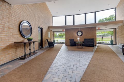 Tiny photo for 15 Bar Harbour Road #4F, Schaumburg, IL 60193 (MLS # 12479133)