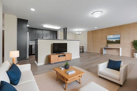 Tiny photo for 15 Bar Harbour Road #4F, Schaumburg, IL 60193 (MLS # 12479133)