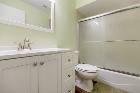 Tiny photo for 15 Bar Harbour Road #4F, Schaumburg, IL 60193 (MLS # 12479133)