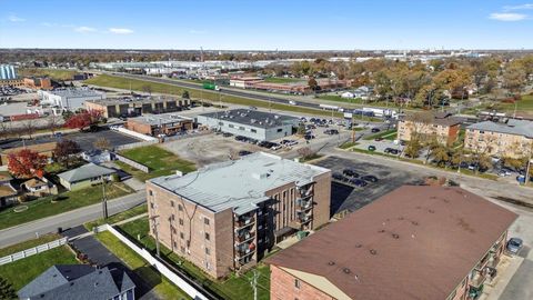 Tiny photo for 7945 S Oketo Avenue #404, Bridgeview, IL 60455 (MLS # 12521136)