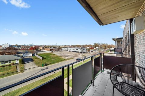Tiny photo for 7945 S Oketo Avenue #404, Bridgeview, IL 60455 (MLS # 12521136)