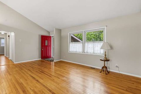 Tiny photo for 1907 Weaver Street, Urbana, IL 61802 (MLS # 12627202)