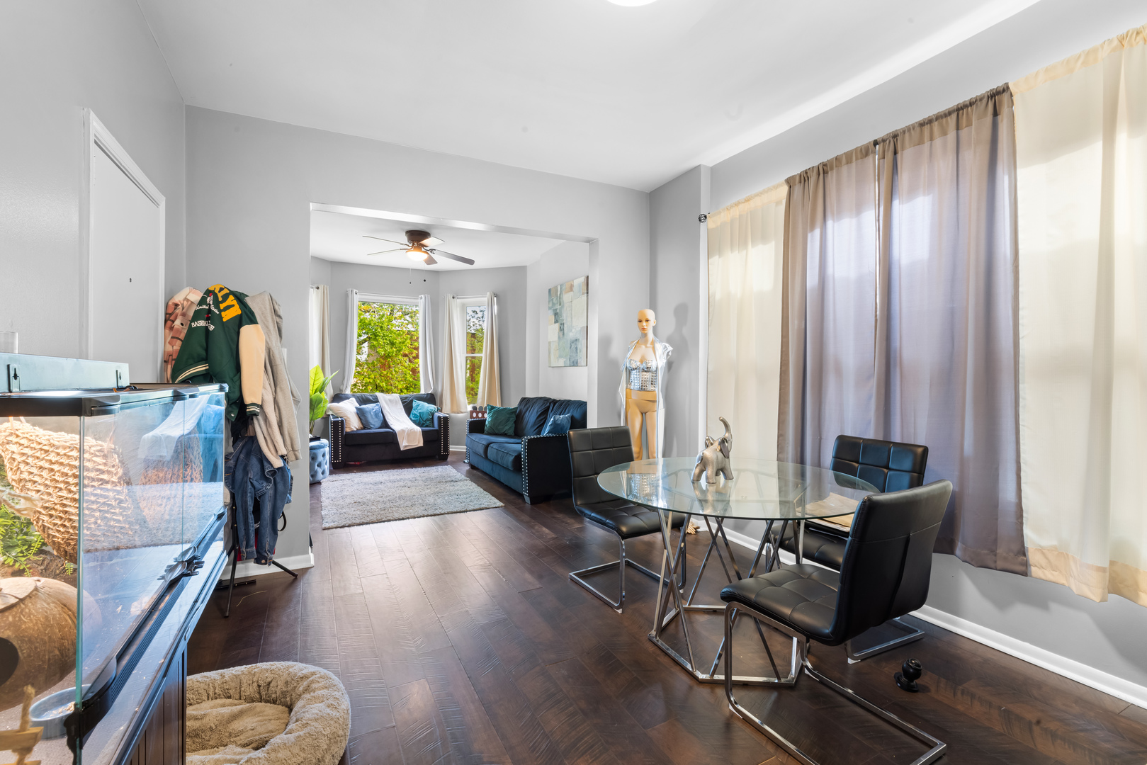 1417 E 69th Place