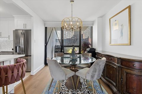 Tiny photo for 3930 N Pine Grove Avenue #816, Chicago, IL 60613 (MLS # 12597752)